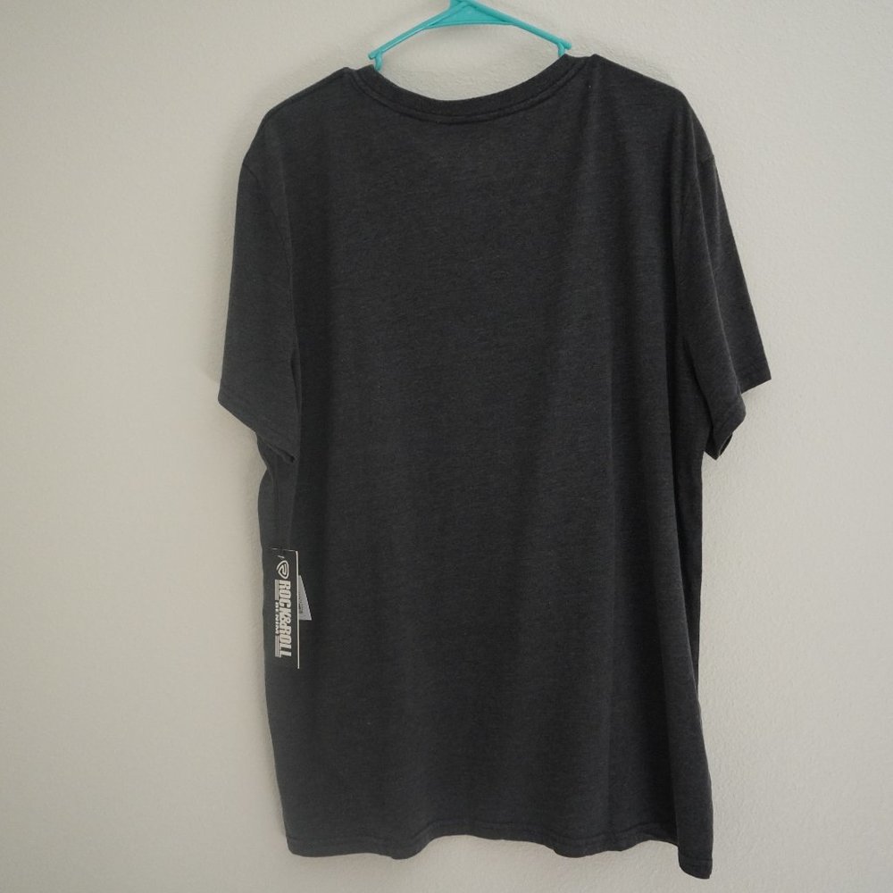 New Men's T-shirt - XL - Picture 2 of 5